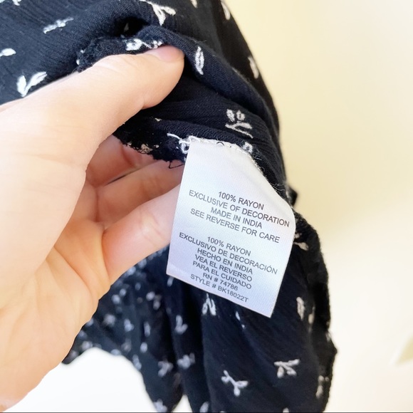 PATRONS OF PEACE Floral Peplum Tank Top Patchwork - Picture 5 of 7